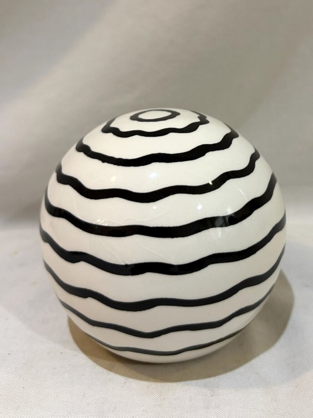Berryware Ceramic Pottery Screwball Single Salt Shaker Black White